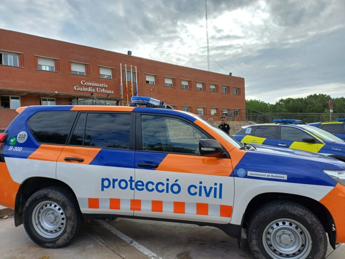 Vehículo de Protección Civil de Badalona que se desplazará a la localidad valenciana de Torrent