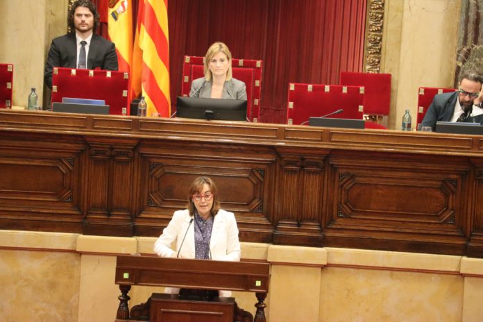 La portavoz del Govern de Illa, Silvia Paneque, en una comparecencia en el Parlament.