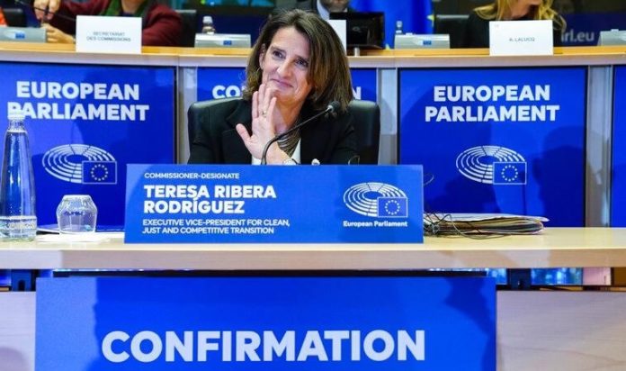 La todavía ministra de Transición Ecológica, la socialista Teresa Ribera, en el Parlamento europeo.