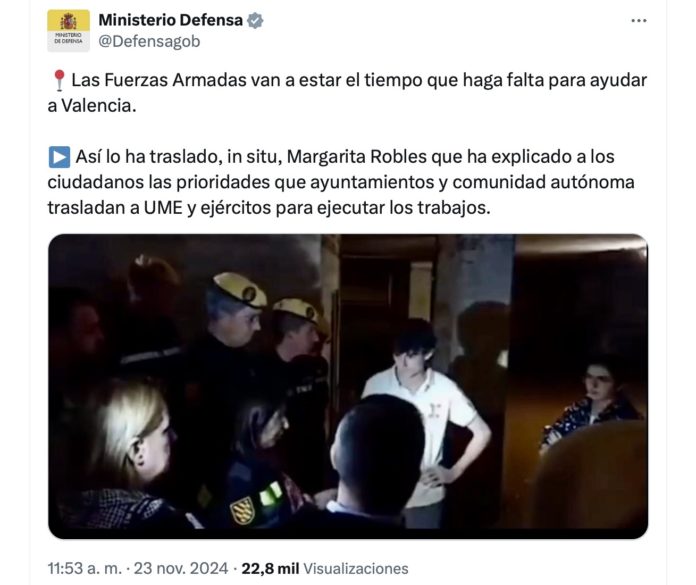 Mensaje publicado por el Ministerio de Defensa en X con una captura de pantalla del enfrentamiento entre Margarita Robles y afectados por la DANA de Paiporta.