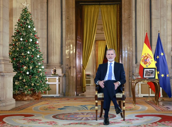 El rey Felipe VI durante su tradicional discurso de Nochebuena.