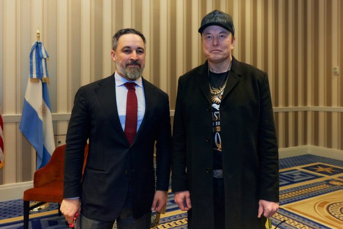 Santiago Abascal y Elon Musk en la CPAC.