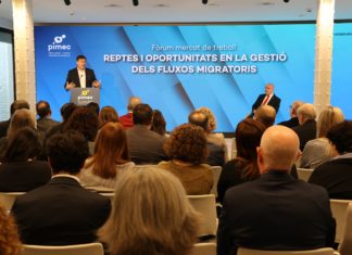 El presidente de PIMEC, Antoni Cañete, durante su intervención en el foro sobre inmigración.