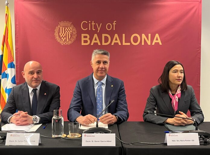 De izquierda a derecha, Carlos Prieto, Xavier García Albiol y Núria Parlon.